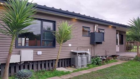 1 Bedroom cottage to rent in Old Place, Knysna