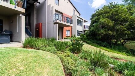 1 Bedroom loft apartment to rent in Jackal Creek Golf Estate, Randburg
