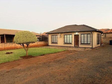 3 Bedroom house to rent in The Orchards, Akasia