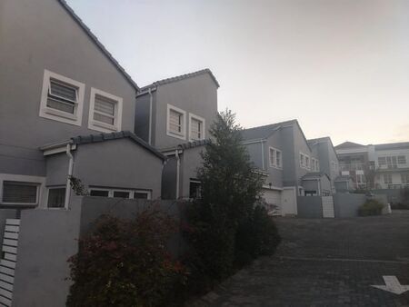 3 Bedroom cluster to rent in Boskruin, Randburg