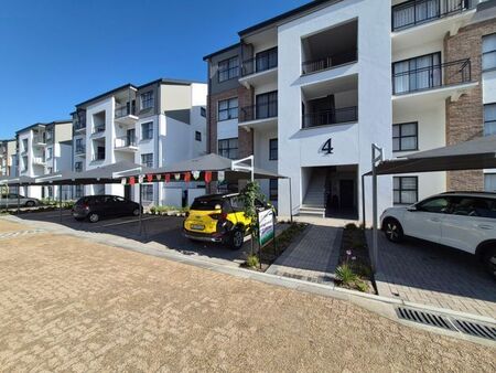 3 Bedroom apartment to rent in Sandown, Blouberg