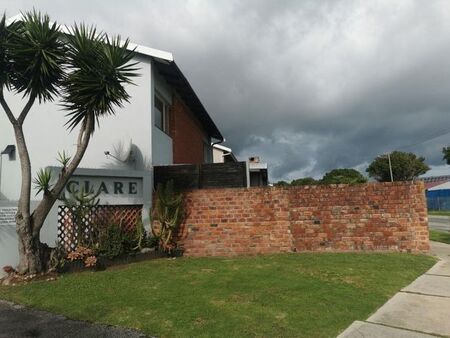 2 Bedroom duplex townhouse - sectional to rent in Linton Grange, Port Elizabeth
