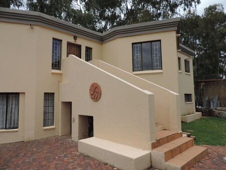 2 Bedroom flat to rent in Moreleta Park, Pretoria
