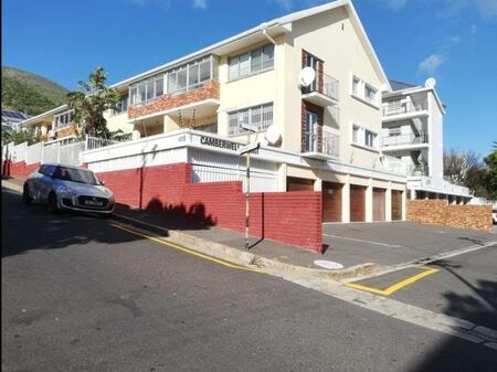 2 Bedroom apartment to rent in Sea Point, Cape Town