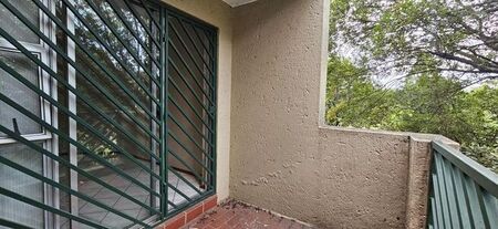 1 Bedroom bachelor apartment to rent in Bryanston, Sandton