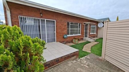 3 Bedroom house to rent in Fichardt Park, Bloemfontein