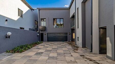 2 Bedroom cluster to rent in Morningside, Sandton