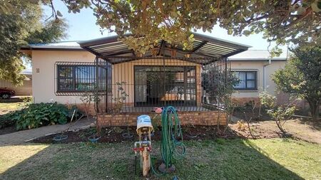 4 Bedroom house to rent in Elandia, Klerksdorp