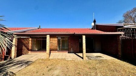 2 Bedroom townhouse - sectional to rent in Trichardt, Secunda