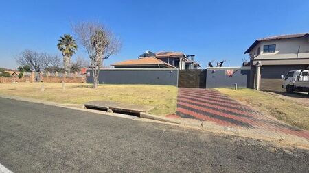 1 Bedroom cottage to rent in Suideroord, Johannesburg