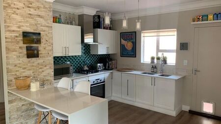 2 Bedroom cluster rented in Allen's Nek, Roodepoort
