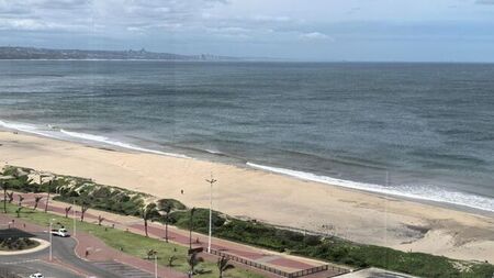 2 Bedroom penthouse to rent in South Beach, Durban