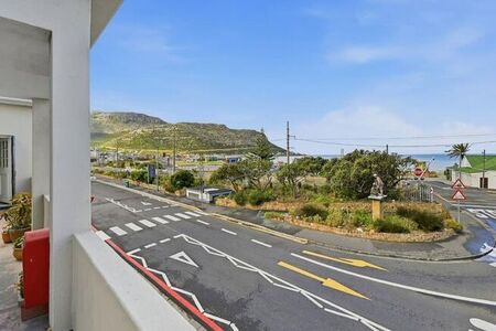 2 Bedroom apartment to rent in Fish Hoek