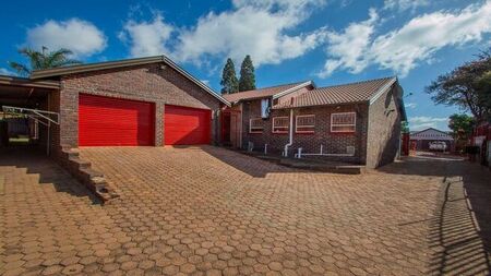 4 Bedroom house to rent in Rant En Dal, Krugersdorp