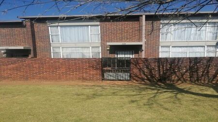 2 Bedroom apartment rented in Groblerpark, Roodepoort