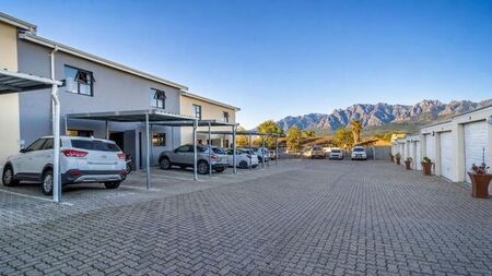 2 Bedroom duplex townhouse - sectional rented in Paarl North