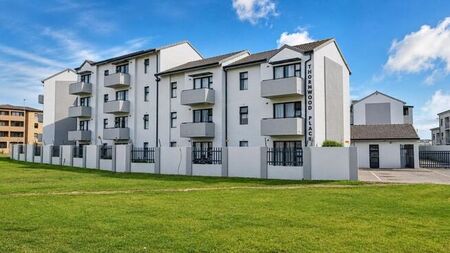 2 Bedroom apartment to rent in Parklands, Blouberg