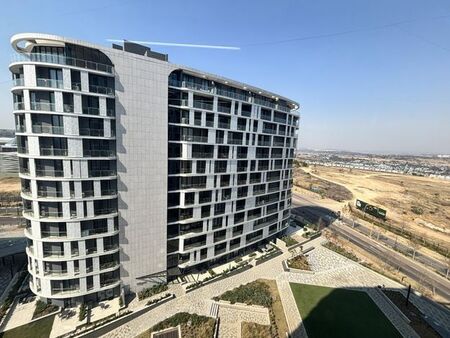 Bachelor Apartment to rent in Waterfall, Midrand