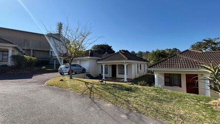 2 Bedroom townhouse - sectional to rent in Caversham Glen, Pinetown