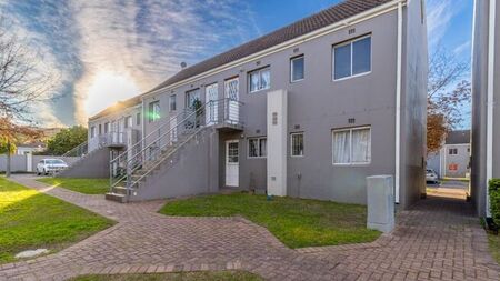 2 Bedroom apartment to rent in Paarl South