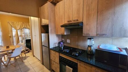 2 Bedroom townhouse - sectional rented in Wilgeheuwel, Roodepoort