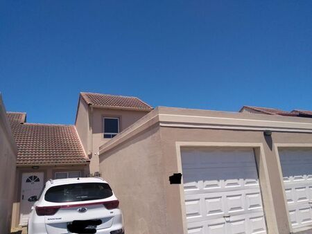 3 Bedroom duplex apartment to rent in Muizenberg, Cape Town