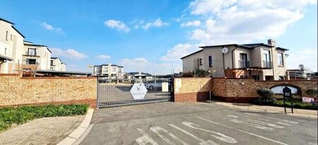 2 Bedroom apartment rented in Bergbron, Roodepoort