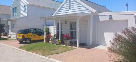 2 Bedroom townhouse - freehold to rent in Royal Ascot, Milnerton