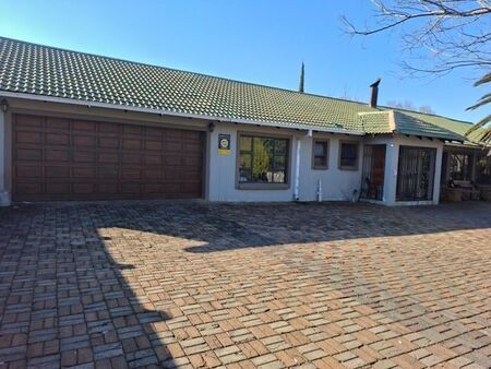 3 Bedroom house to rent in Fichardt Park, Bloemfontein