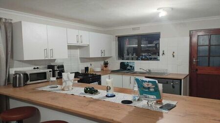 2 Bedroom flat rented in Costa Sarda, Knysna
