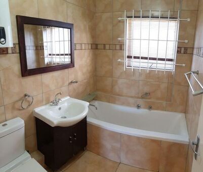 2 Bedroom bungalow to rent in Century City, Milnerton