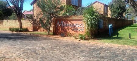 2 Bedroom townhouse - sectional rented in Weltevreden Park, Roodepoort