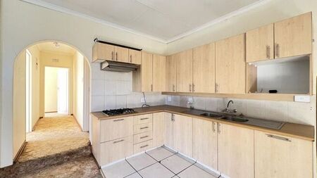 2 Bedroom cottage to rent in Horison Park, Roodepoort