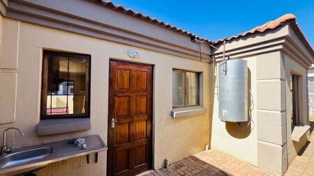 3 Bedroom house to rent in Reyno Ridge, Witbank