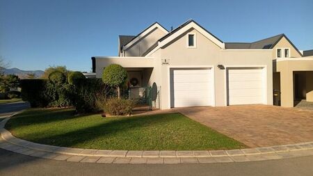 3 Bedroom house to rent in Silwerstrand Golf And River Estate, Robertson