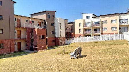 2 Bedroom apartment to rent in Barbeque Downs, Midrand