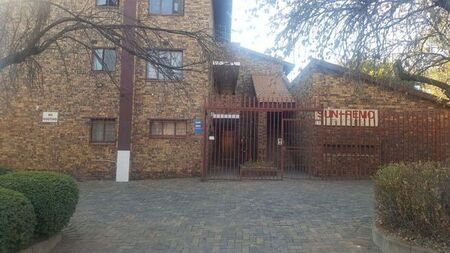 2 Bedroom apartment to rent in Windsor West, Randburg