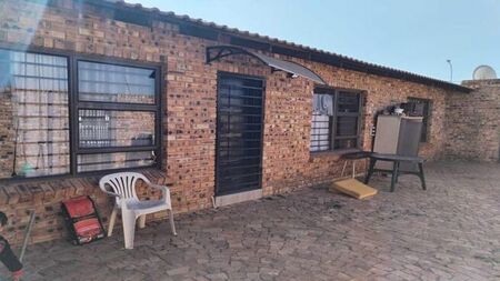 3 Bedroom house to rent in Lenasia Ext 13, Johannesburg