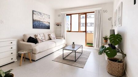1 Bedroom apartment to rent in Sea Point, Cape Town