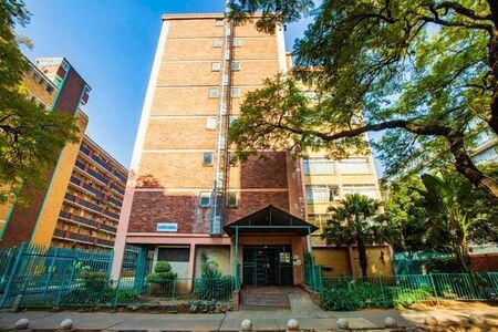 1 Bedroom flat to rent in Sunnyside, Pretoria