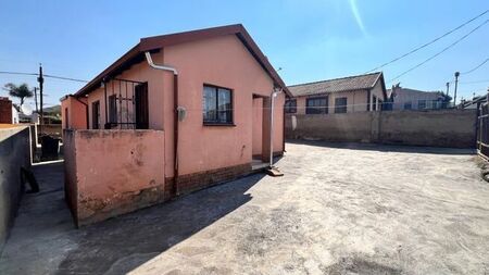 2 Bedroom house to rent in Lotus Gardens, Pretoria
