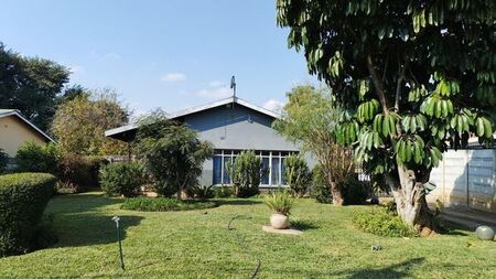 4 Bedroom house to rent in Oos Einde, Rustenburg