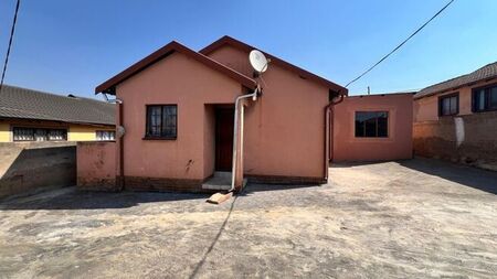 2 Bedroom house to rent in Lotus Gardens, Pretoria