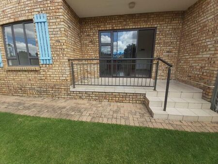 2 Bedroom townhouse - sectional to rent in South Crest, Alberton