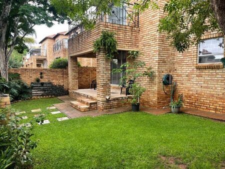 3 Bedroom duplex townhouse - sectional rented in Little Falls, Roodepoort