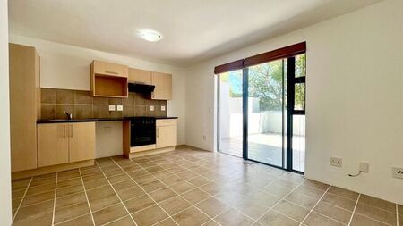 1 Bedroom apartment rented in Zonnebloem, Cape Town