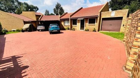 3 Bedroom house to rent in Reyno Ridge, Witbank