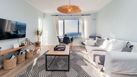 2 Bedroom apartment to rent in Simons Town Central