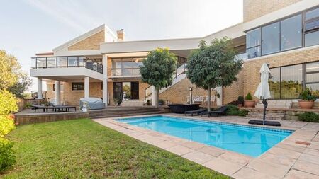 5 Bedroom house to rent in Loevenstein, Bellville