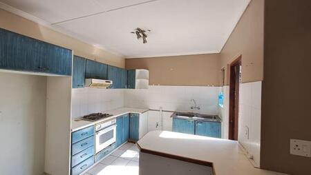 2 Bedroom Townhouse in Arboretum